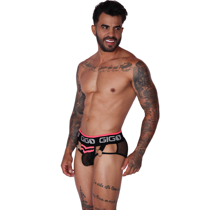 Boox Fuchsia Brief en modelo de Gigo Underwear