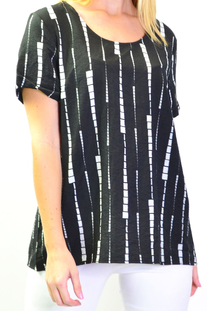 Stylish Jazzy Tech Tunic Top by Stylius, featuring a comfortable fit and modern design, shown in a vibrant fabric.