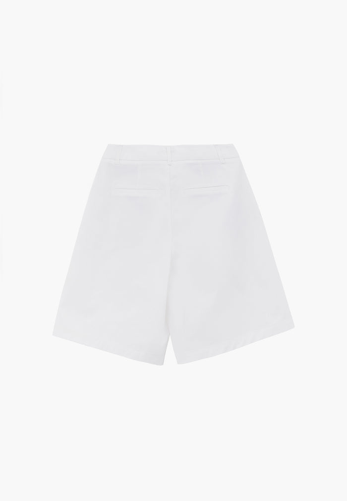 Pleated High Waist Midi Shorts - WHITE