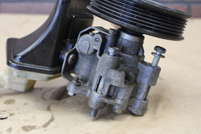 11-19 CHALLENGER CHARGER SRT8 OEM POWER STEERING PUMP ASSEMBLY