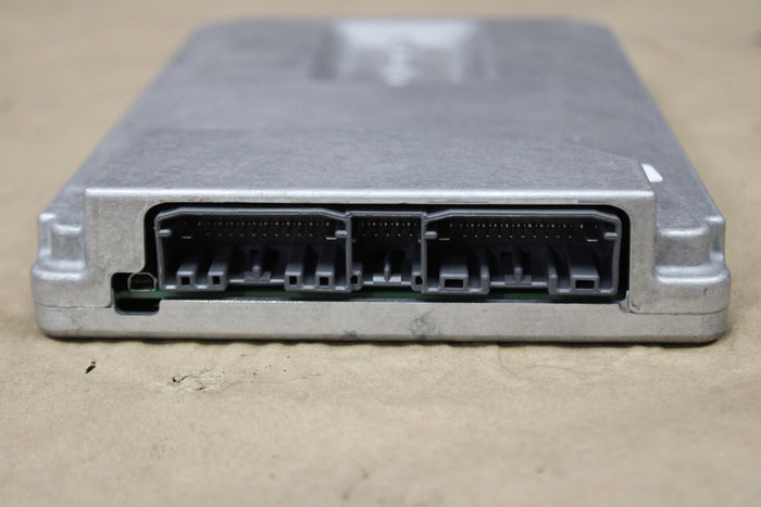 16-23 CHALLENGER CHARGER 300 AUDIO HARMAN KARDON GREENEDGE AMPLIFIER 68459014AA