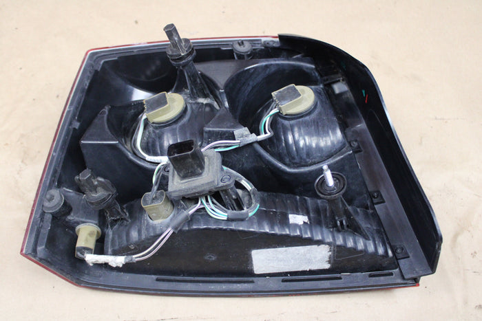 2006-2008 DODGE CHARGER REAR RIGHT RH SIDE TAIL LIGHT BRAKE LAMP OEM