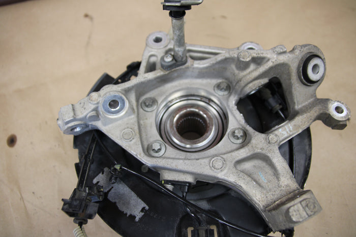 2015-2023 Dodge Challenger Charger SRT Driver LH Rear Knuckle Spindle W/Hub OEM