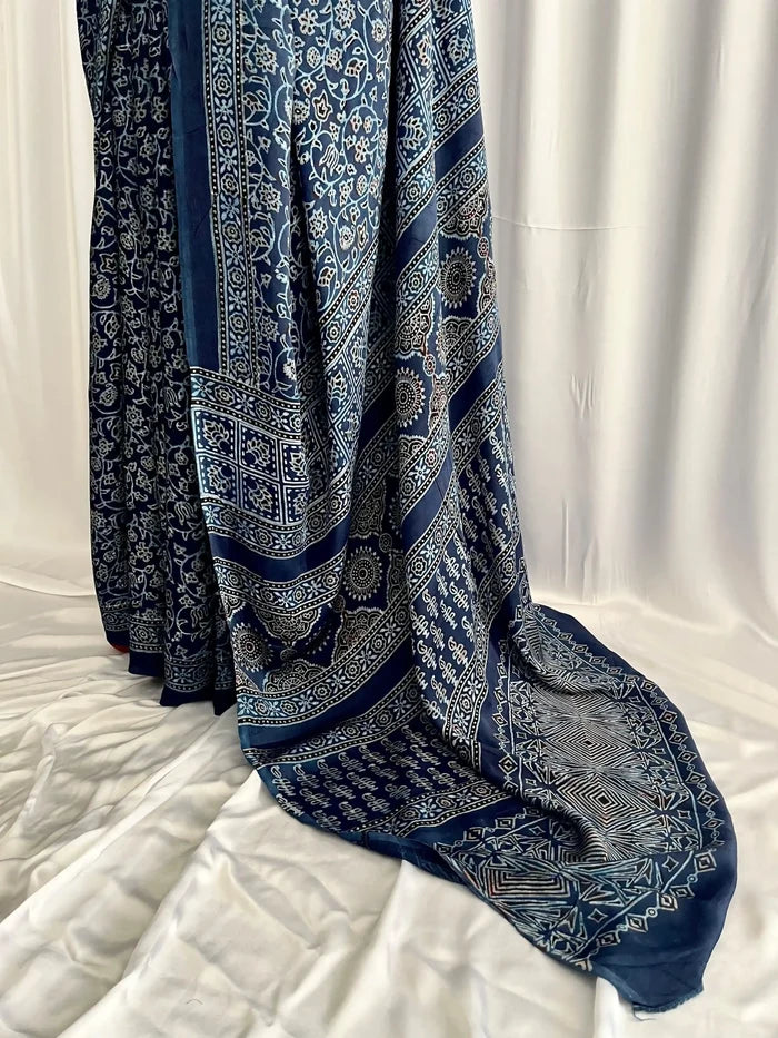 Ajrak: Lapis Lazuli