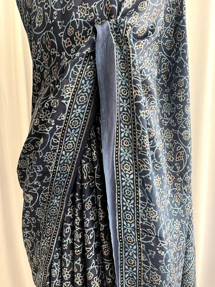 Ajrak: Lapis Lazuli