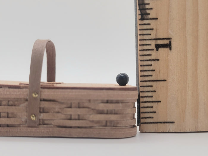 Al Chandronnait – Wooden Picnic Basket with Hinges