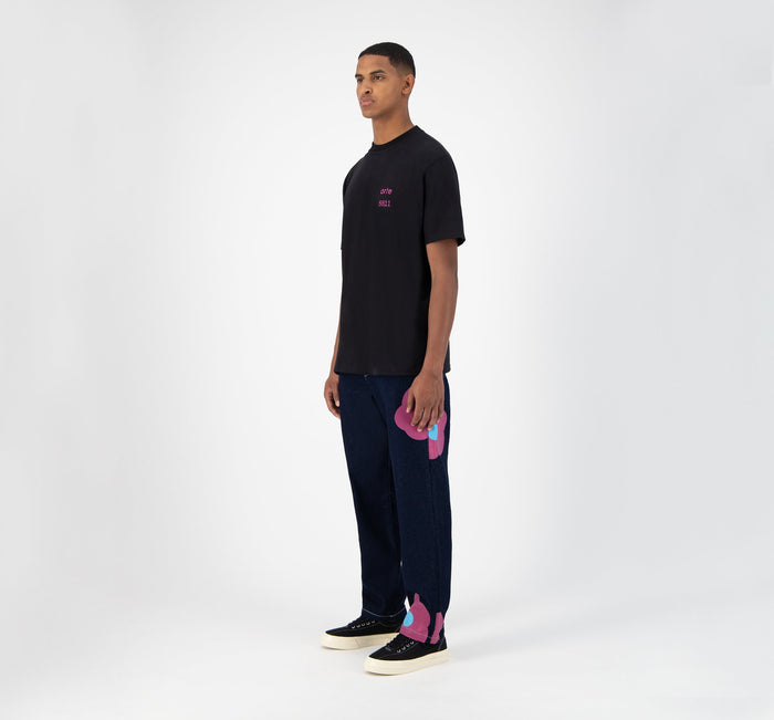 Arte Antwerp - Tomi Back Rosa Black-T-shirts-SS21-048T-1