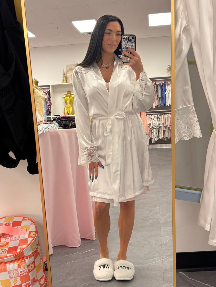 Bridal Bouqet Robe - Intimate Whispers