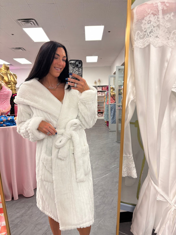 Cloud Robe in Cream - Intimate Whispers