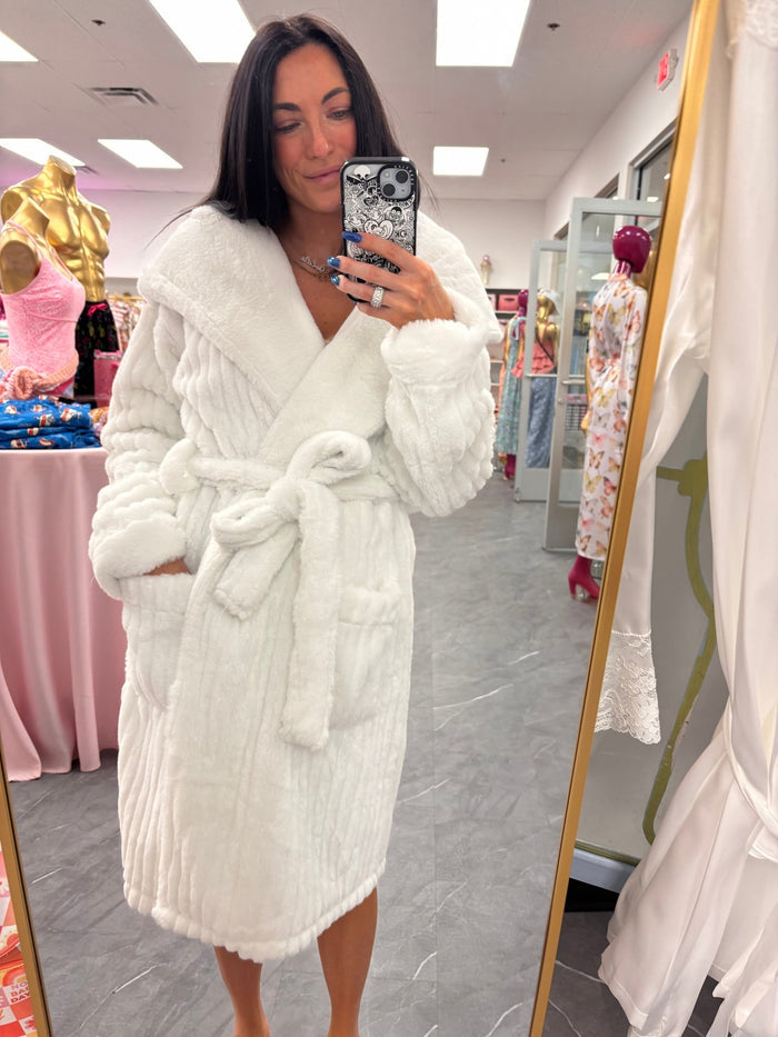 Cloud Robe in Cream - Intimate Whispers