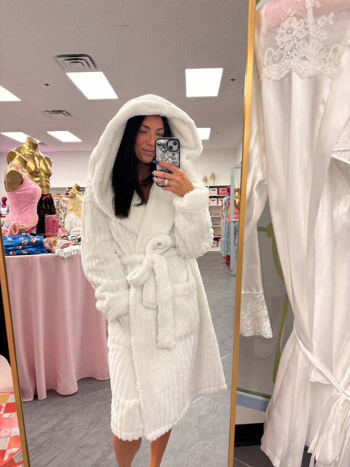 Cloud Robe in Cream - Intimate Whispers