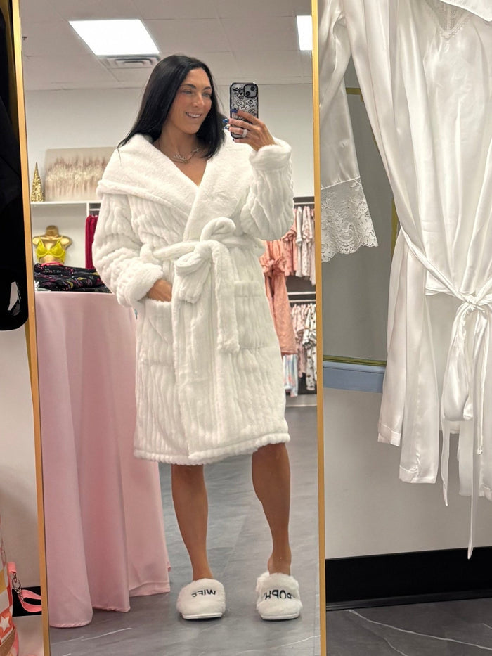 Cloud Robe in Cream - Intimate Whispers