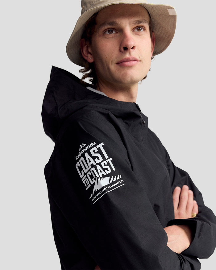 b2613_o4w_coast_to_coast_trailhead_stretch_raincoat_mens_b_1600x2000_2a2e340_1763339425000