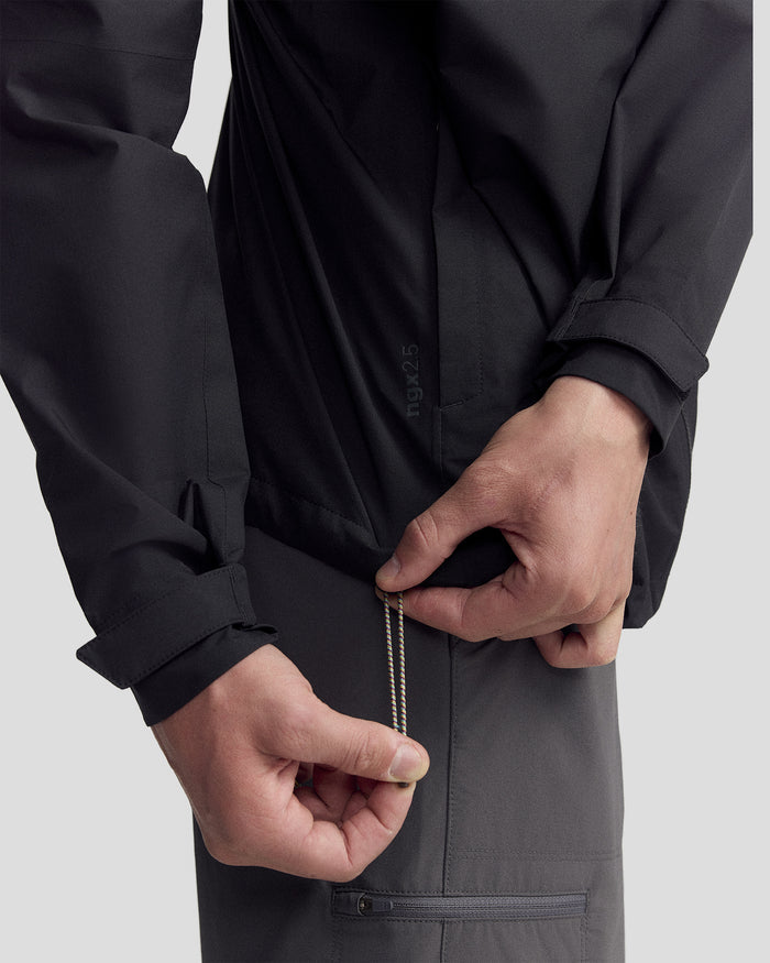 b2613_o4w_coast_to_coast_trailhead_stretch_raincoat_mens_g_1600x2000_2a2e340_1763339426000