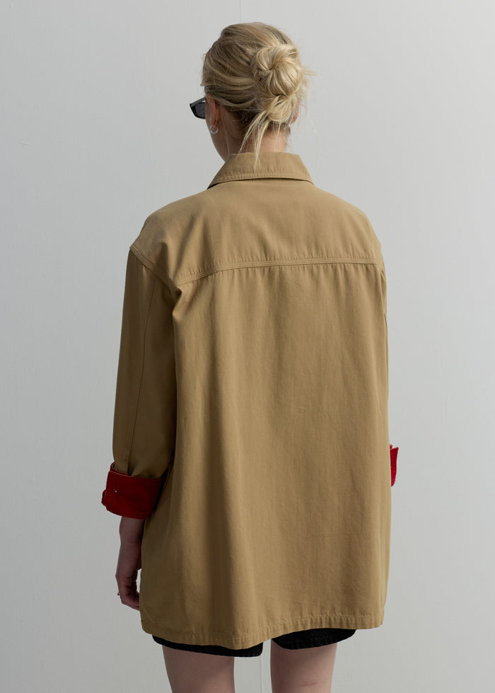 CONTRAST ROLLED-UP SLEEVE SHIRT
