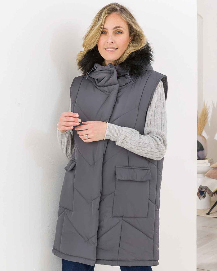 Georgette Quilted Fur Trimmed Gilet - Image 1 - The Classic Boutique