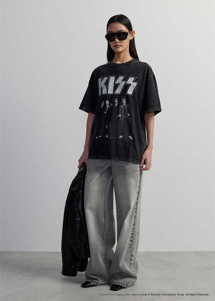 KISS DRESSED TO KILL GRAPHIC TEE
