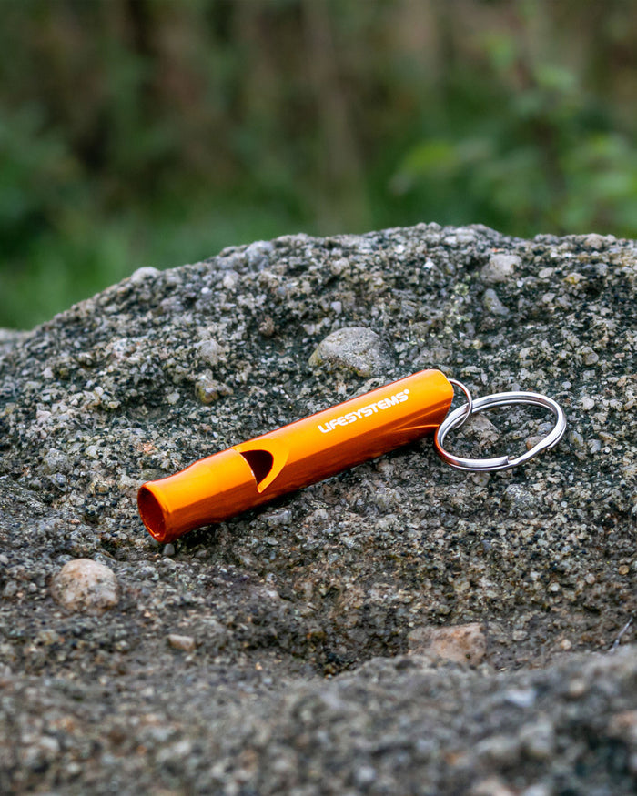 b2747_911_lifesystems_mountain_whistle_c_2000x2500_9ccac2e_1762744954000