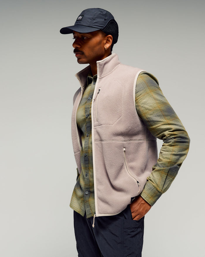 b1517_b88_mens_trailhead_fleece_vest_e_1769720768000