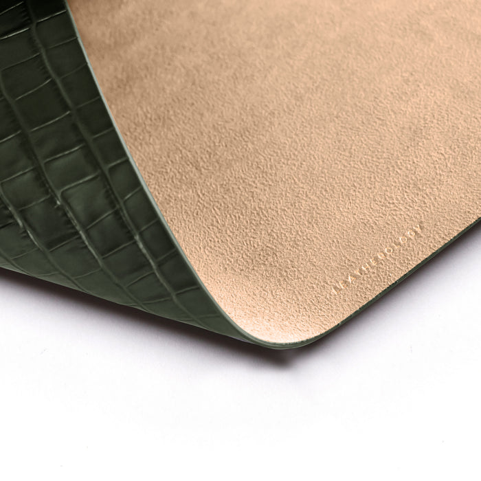 Modern-Round-Placemat-672-338-3_fullsize-1