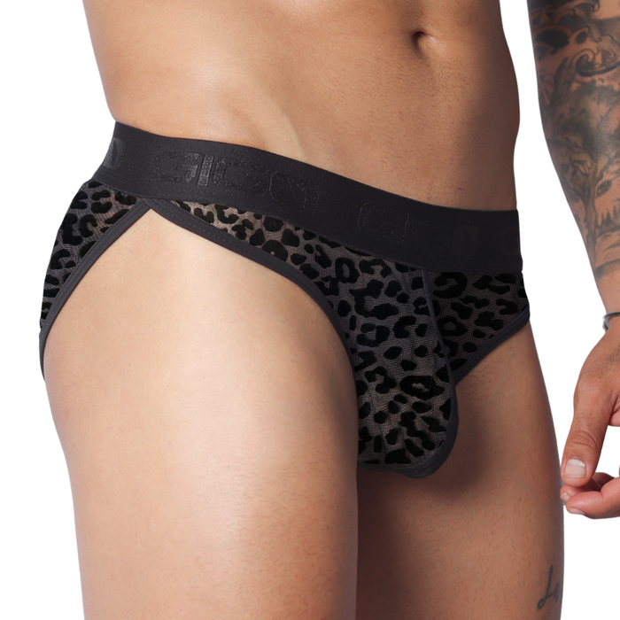 Plush Brief vista frontal de Gigo Underwear
