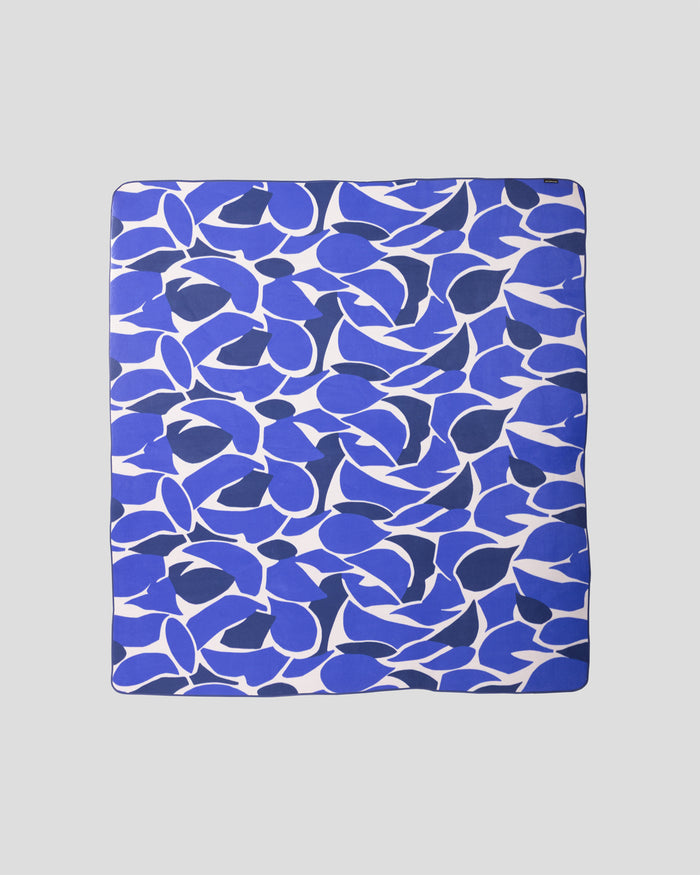 Roamer Picnic Rug - Large - Dark Peri Forest Floor Print