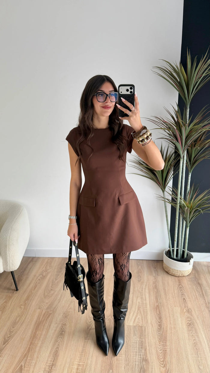 Robe cintrée à manches courtes choco DS.Sélection