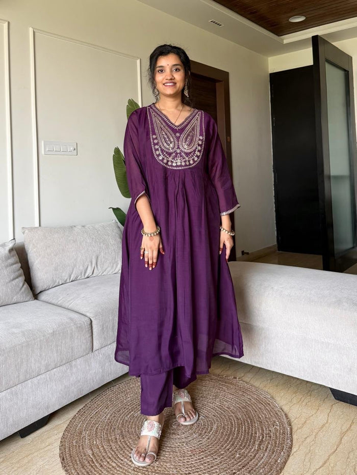 Saavra Mul Chanderi Luxe Set- Violet
