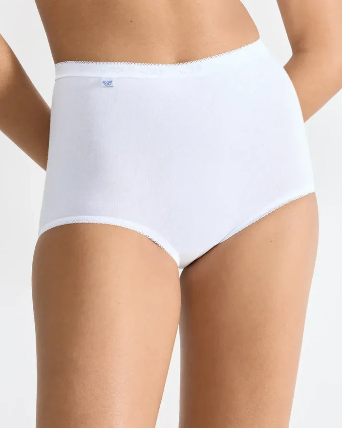 Sloggi Women’s Maxi Briefs – White (3 Pack)