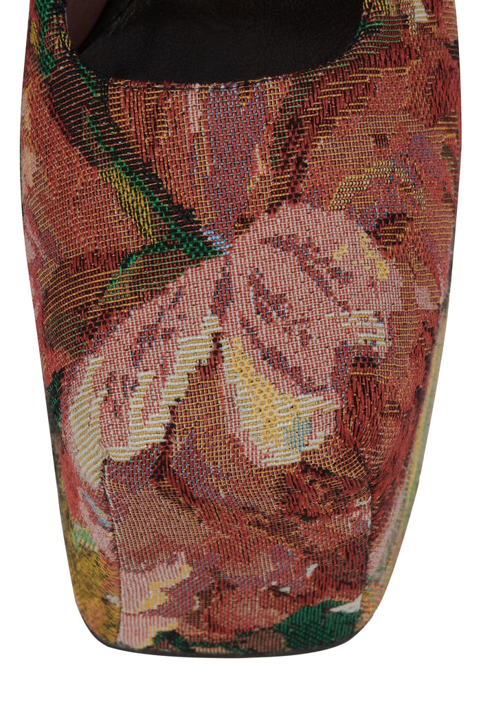 THE-TRUTH Jeffrey Campbell Platform Mary-Jane Red Multi Tapestry