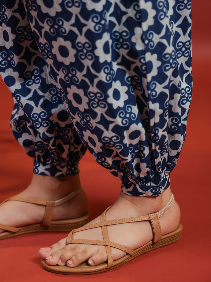Women's Straight Kurta With Dhoti Pants